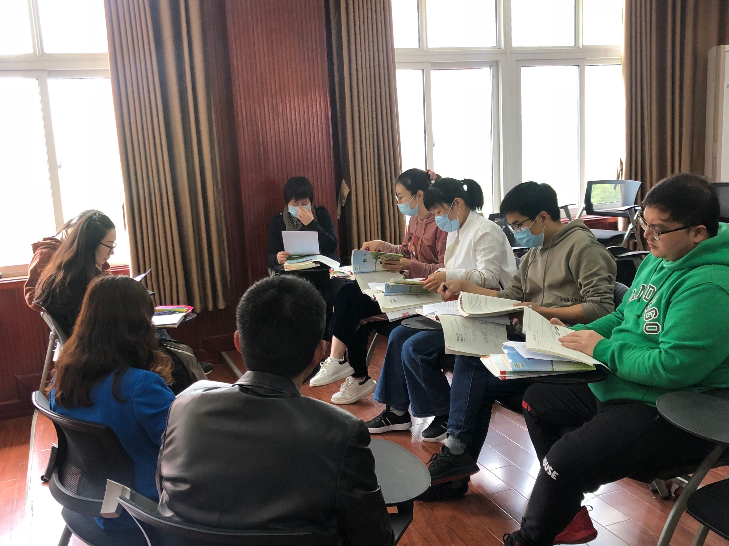 2020.4.23五数集体备课报道_html_mc135247.jpg