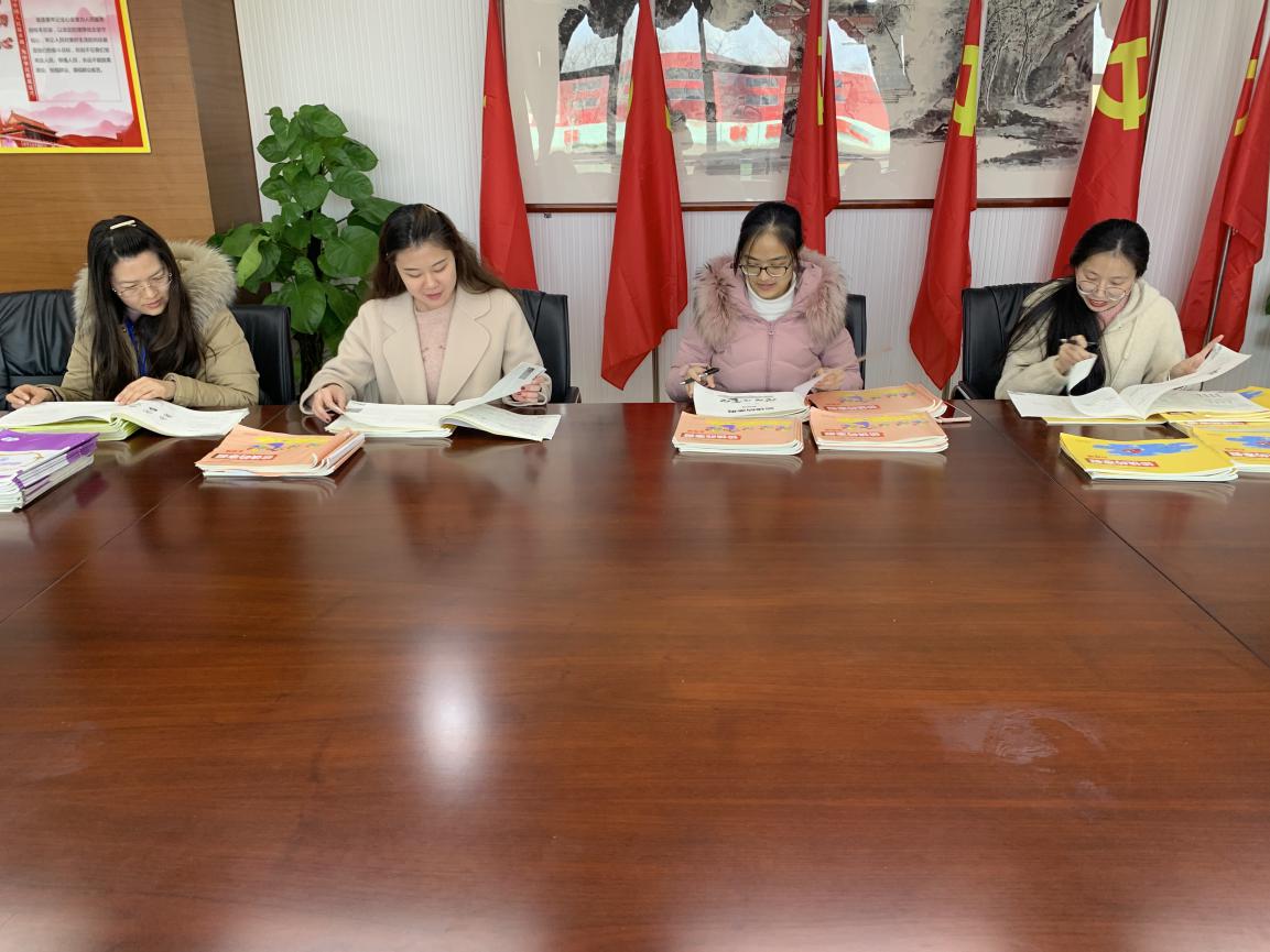 以检查求促进，以交流促提升——寒假作业检查报道2021.2.24_html_m77f0a9c6.jpg