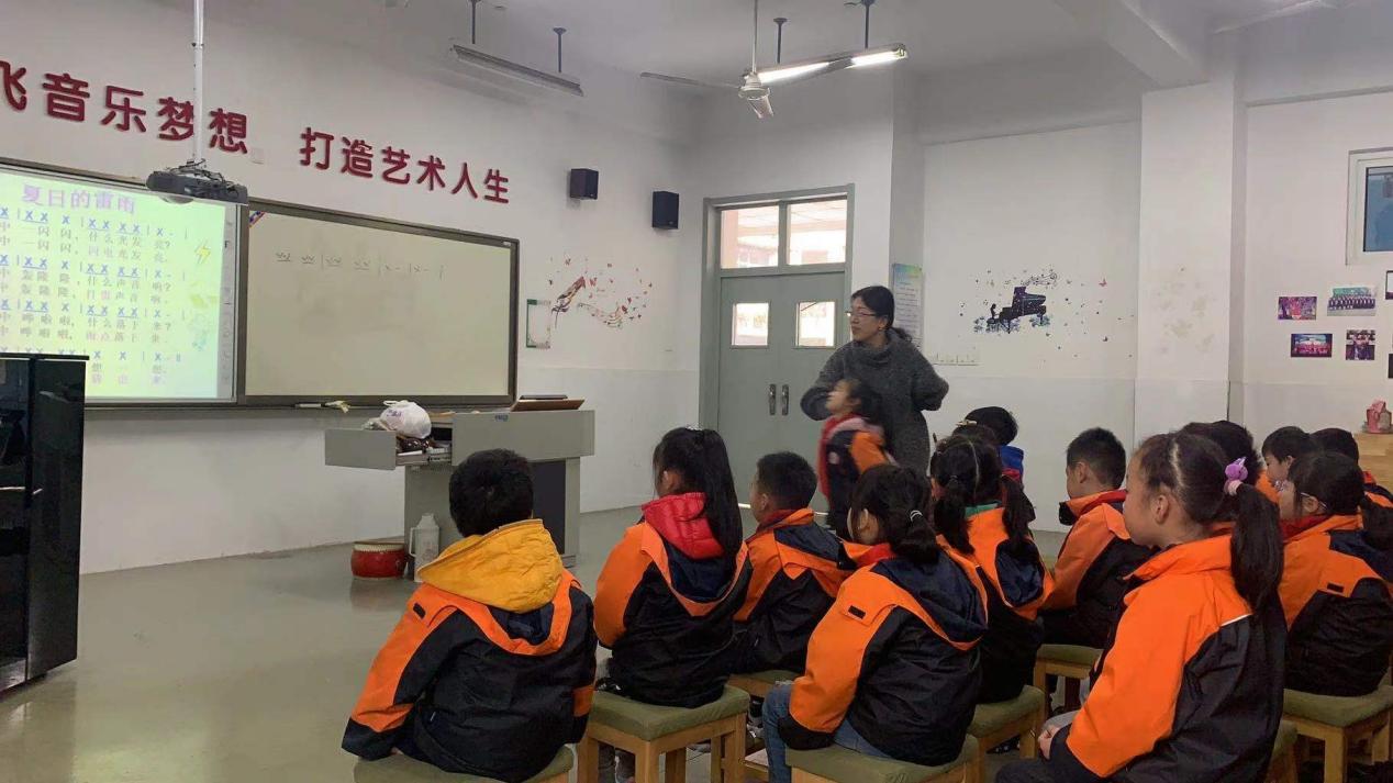 十一月课后服务_html_m70819bfd.jpg