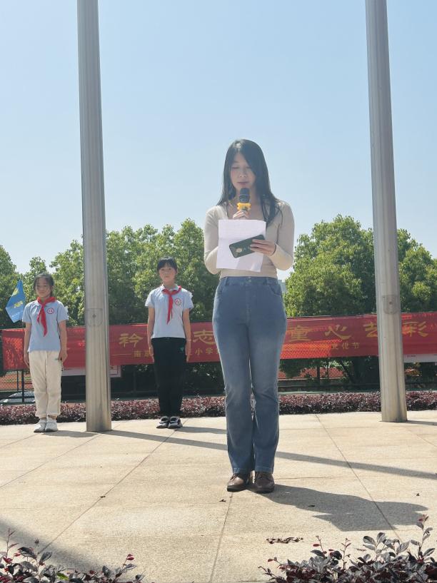 【丁香汉声·学生成长营】文明在我心 礼貌伴我行_html_1aedfde1.jpg