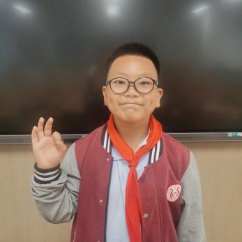 王孙悦-【丁香汉声•班主任成长营】教室里的故事∣老师，我被“电摇”了2023.5.13_html_m598e3a1d.jpg