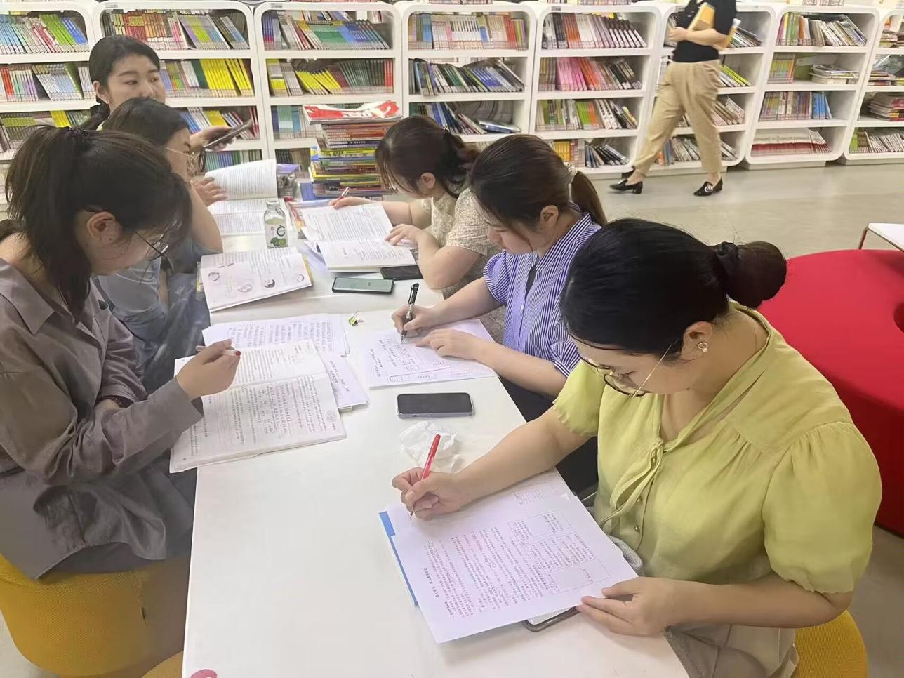 5.15集体备课新闻稿_html_43cd3a8a.jpg