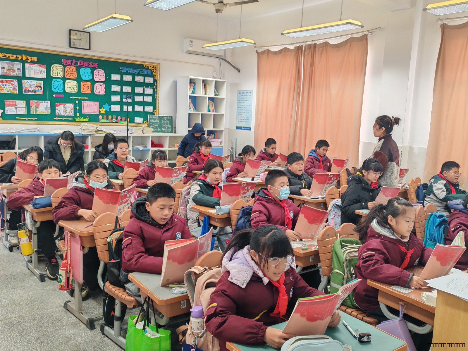 【大气长小】AI助力，为语篇添彩――――长江小学英语校本教研四