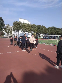【大气长小·体育教研】长绳牵引,教育体育共成长——长江小学12月份体育教研活动_html_258ccba5.png