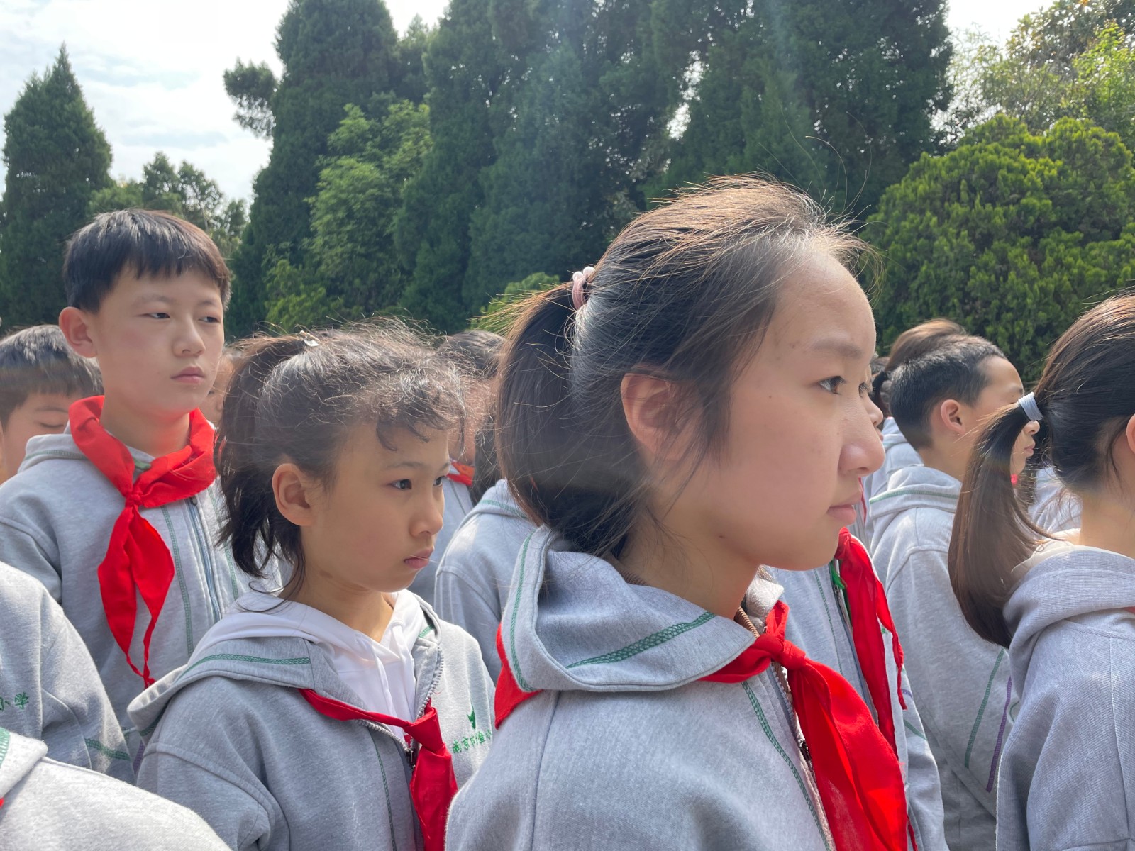 【书院紫金】红领巾心向党 共铸中华魂——紫金小学组织祭英烈活动