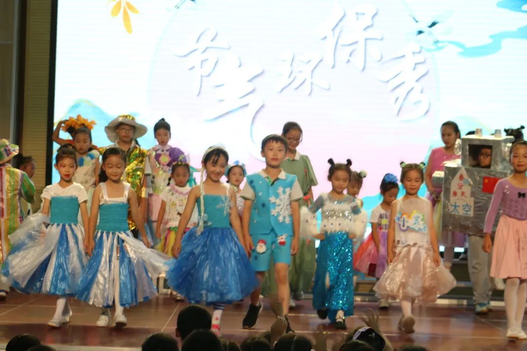 国庆_html_1bb5a9ac.jpg