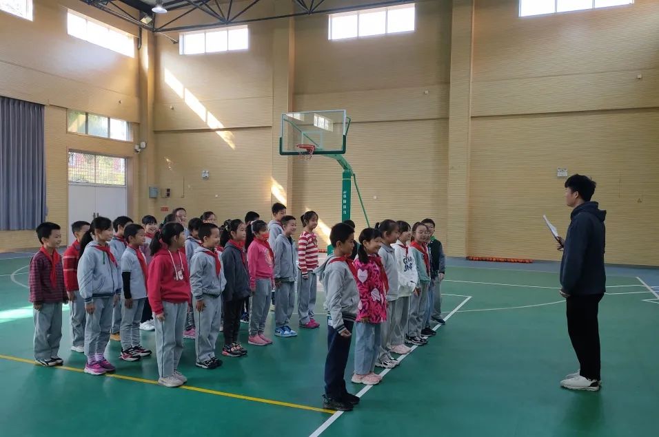 以研促教 教研相长  ----紫金小学体育学科“知新课堂”系列活动（一）