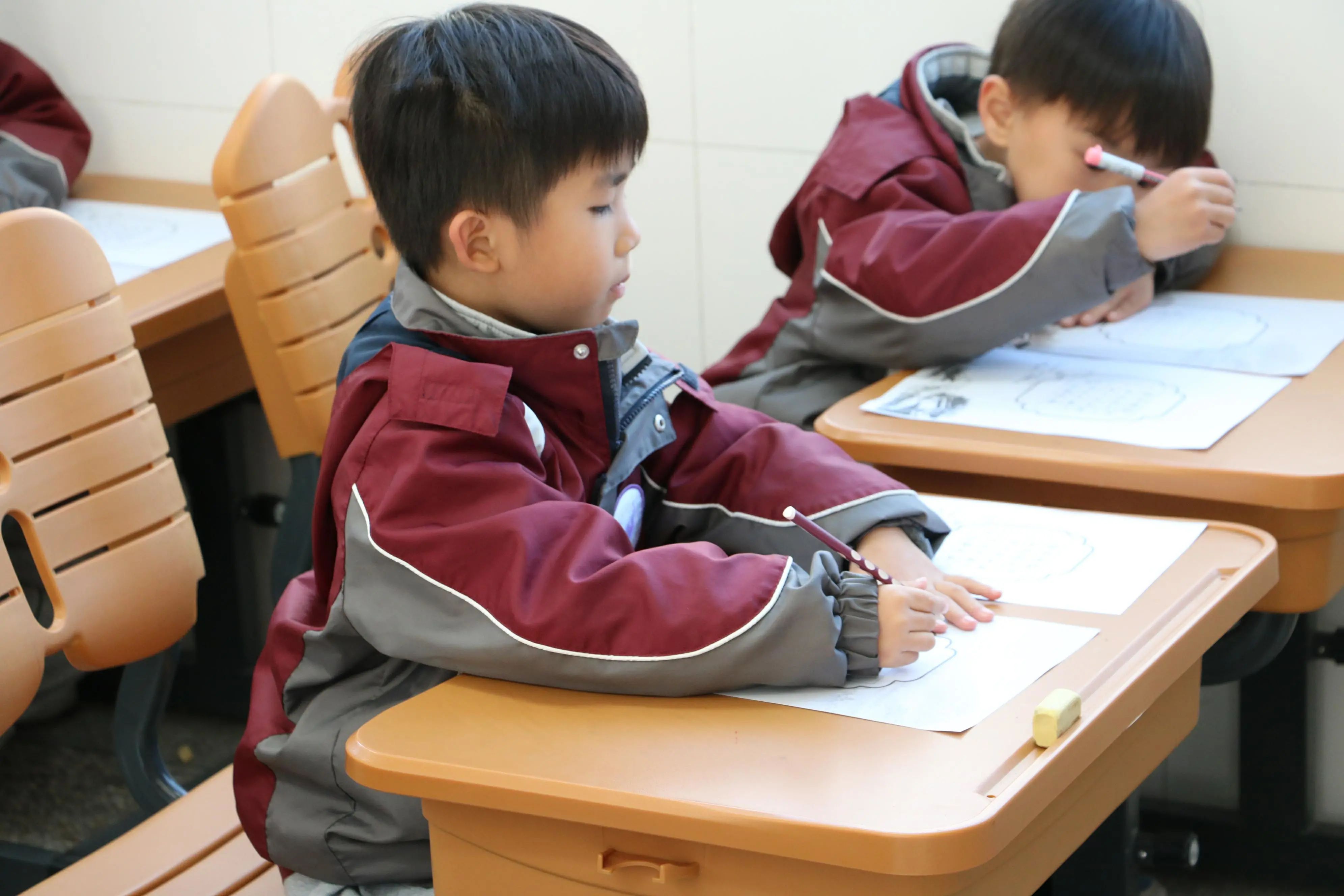 12.1每个汉字都是角_html_42cc1449.jpg