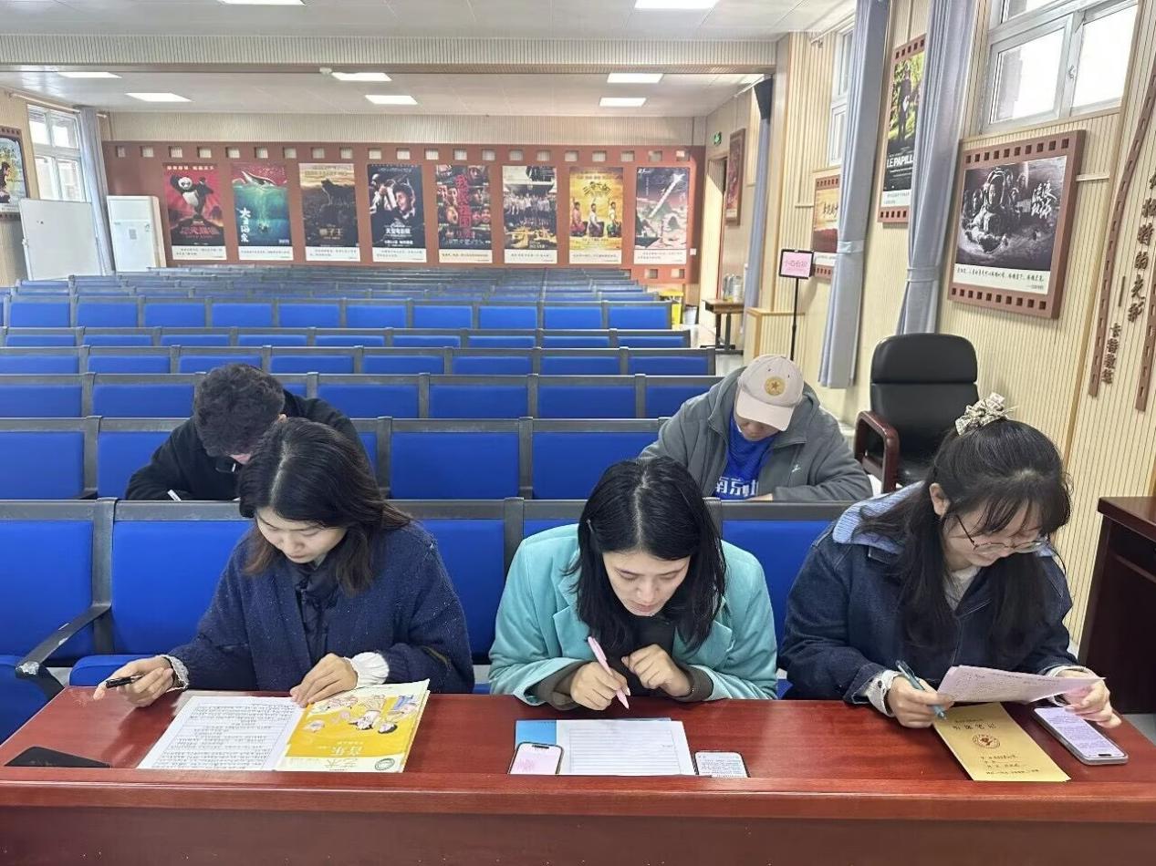 亲子 (1)_html_729ed642.jpg