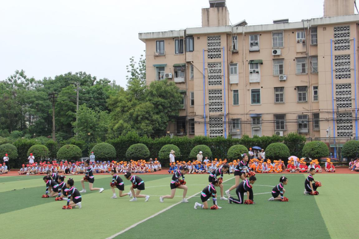 足球_html_41cf87c0.jpg