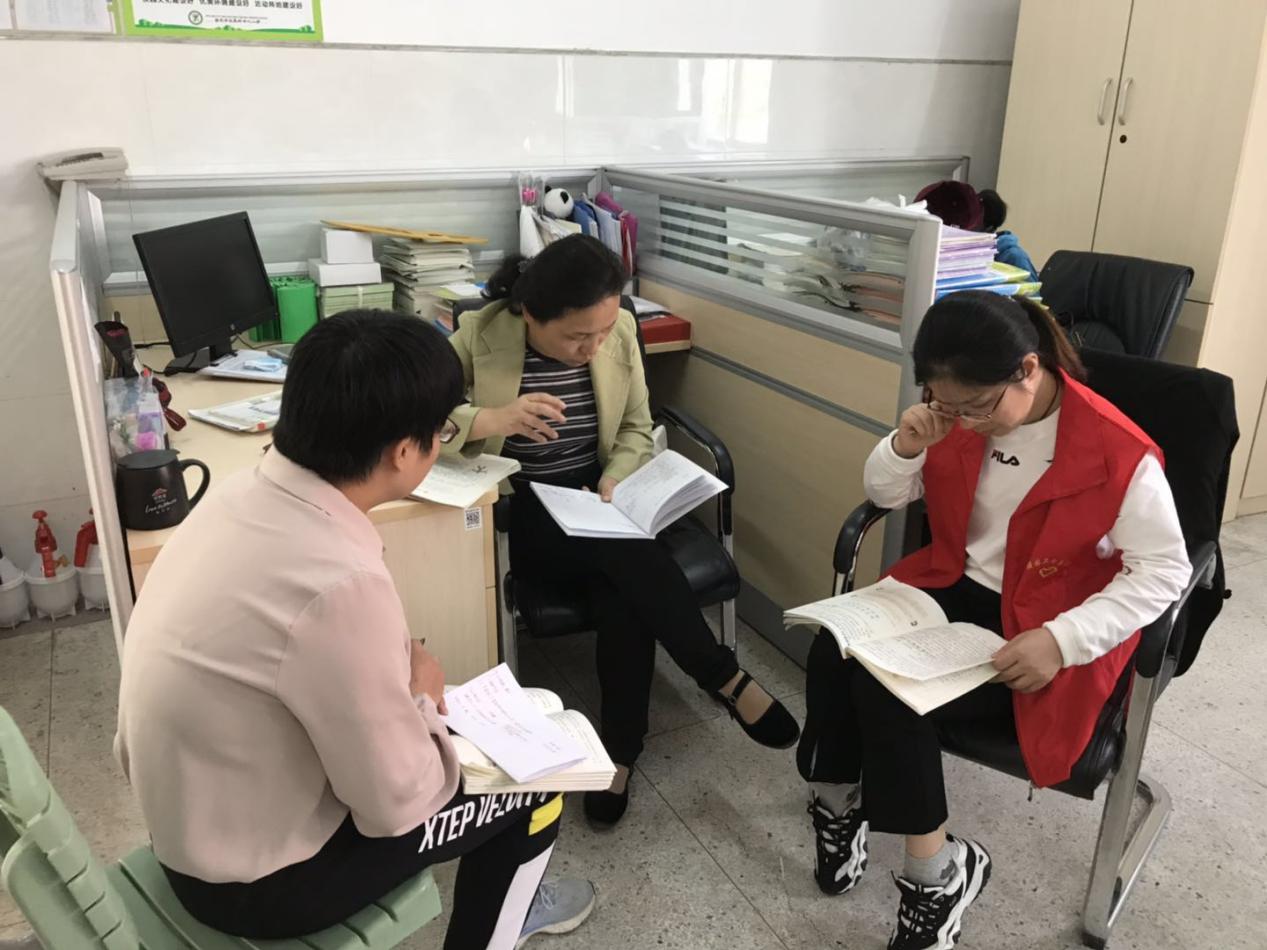 2020.10.12六语_html_7389f5b0.jpg