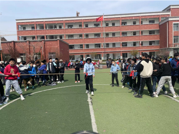 3.16【尚美迈小 教学】拔河报道_html_5d848f7e.png