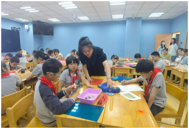 【摄小党建·优秀团队】探索科学奥秘，共筑教研新篇——摄小朝阳路校区小学科学优秀教研组