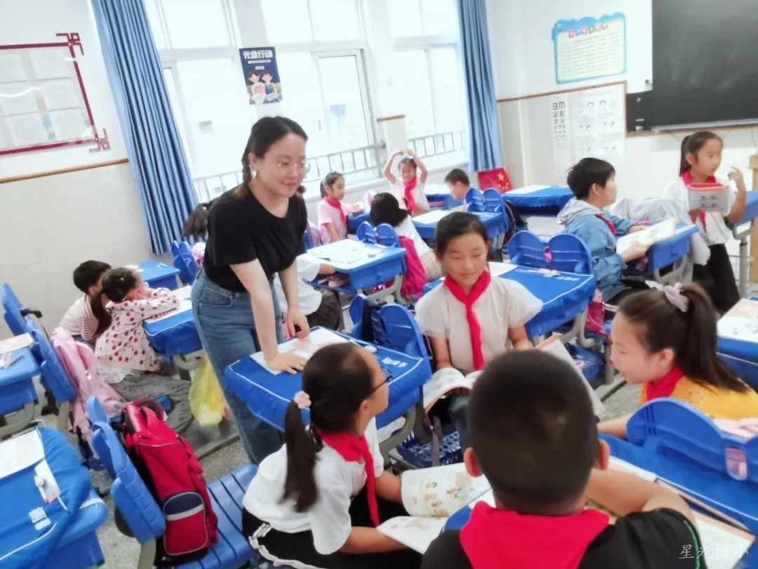 职初教师8.jpg