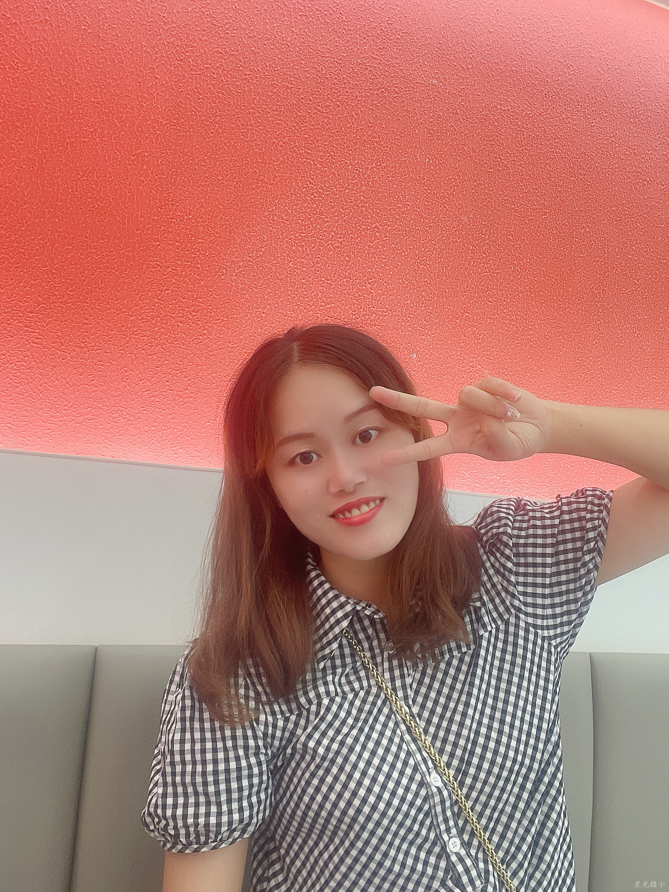 李彩萍.png