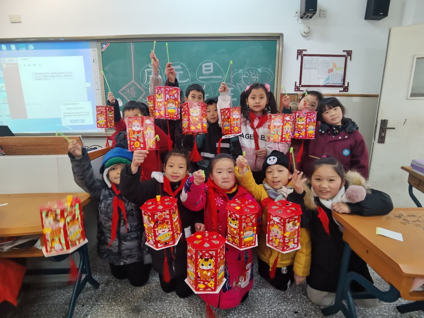 【星光摄小】载歌载舞庆元旦，师生同乐迎新年——摄小（天佐路校区）“庆元旦”活动报道