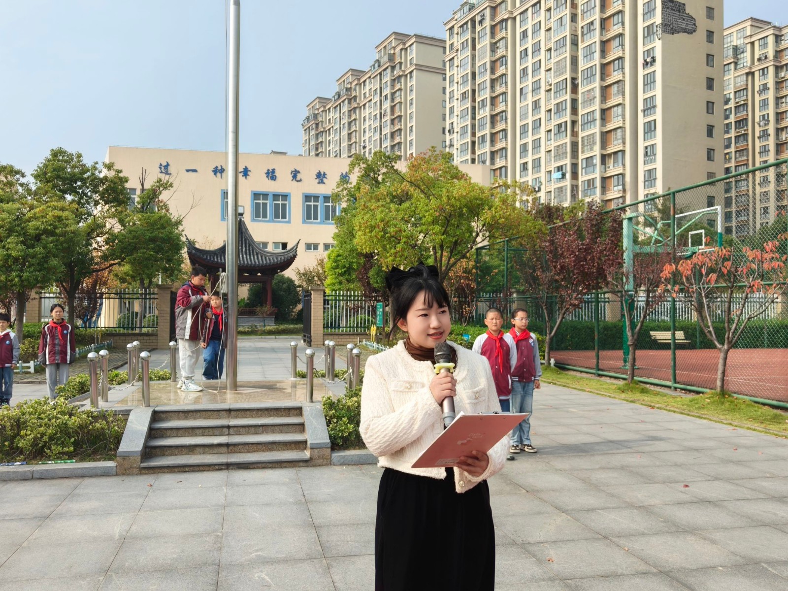 国旗下讲话.jpg
