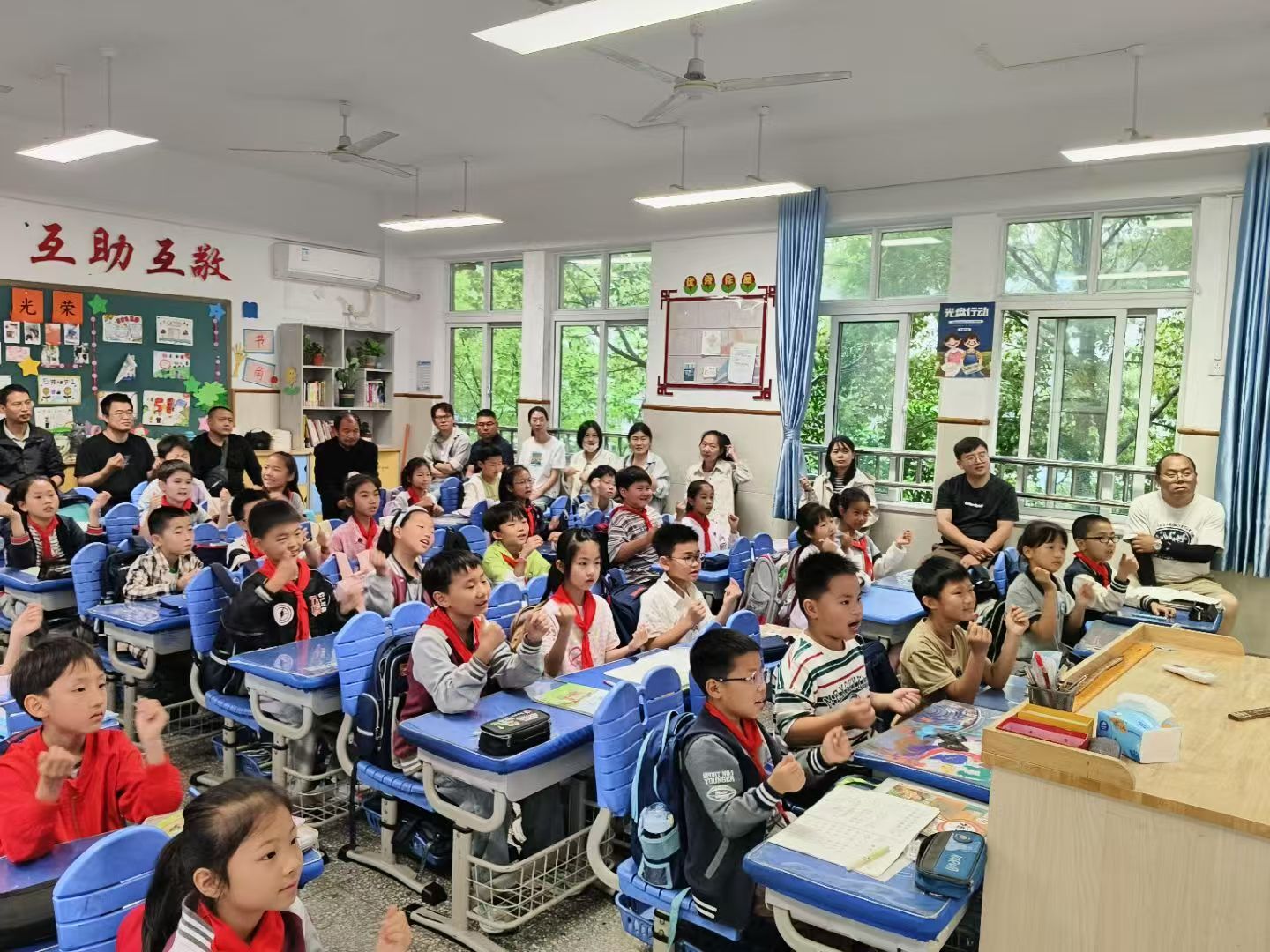 课间活动2.jpg