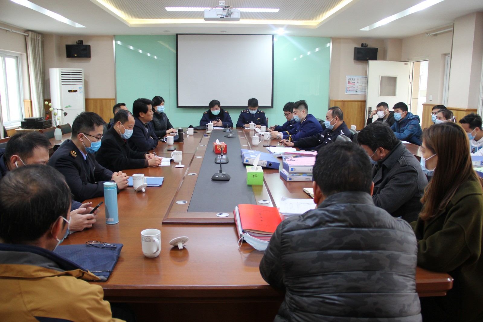 【星光摄小】摄山星城小学天佐路校区迎接栖霞区教育局领导检查学校疫情防控和开学准备工作