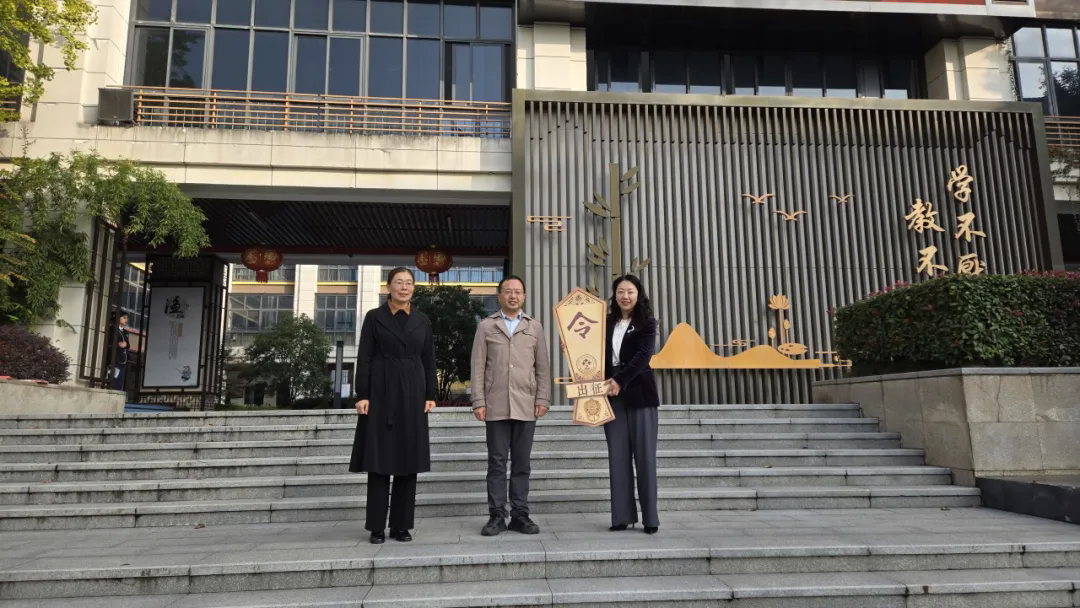 640.webp (1).png 640.webp (1).png