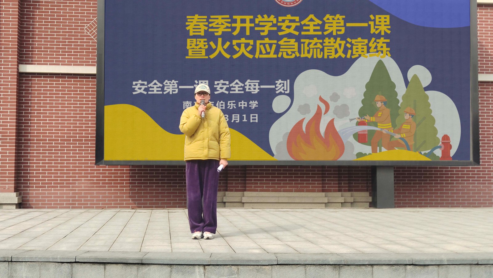 c7715277179bbd9945d7203b8dfad99副本.jpg