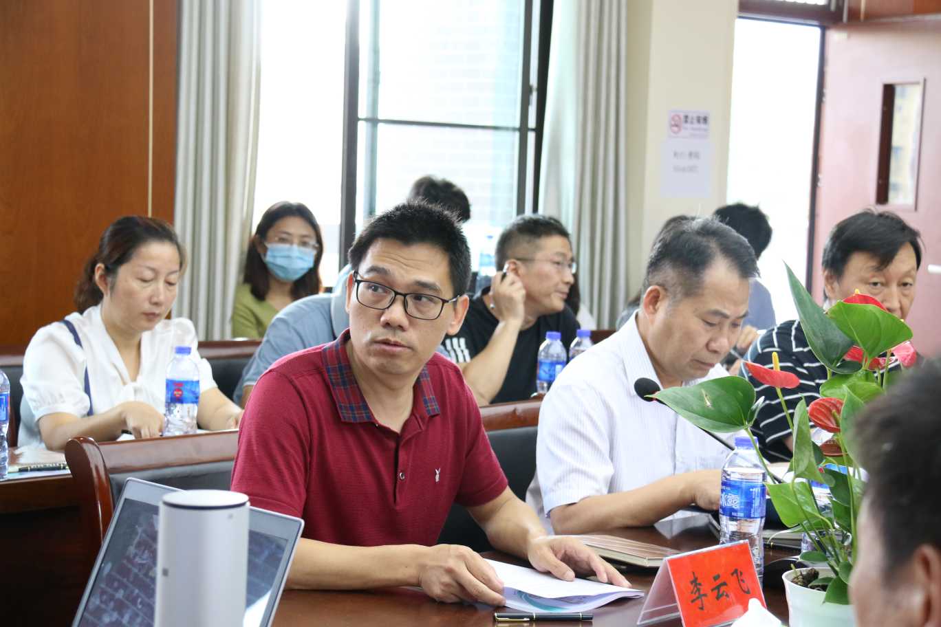 李校.jpg
