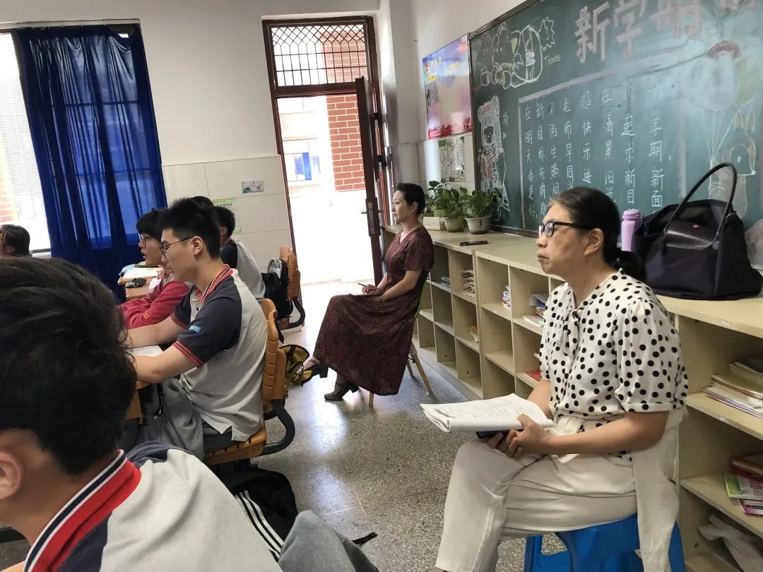 智贤伯乐_html_m5015264c.jpg