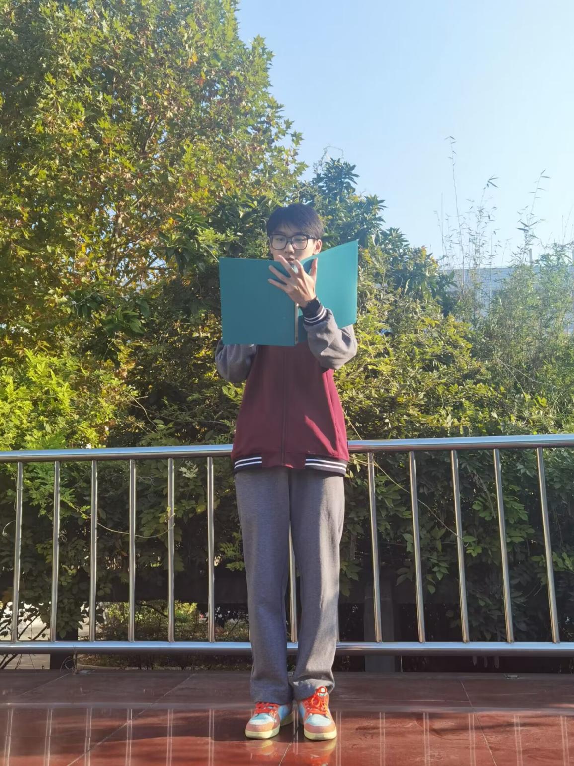 10月24日  第七周升旗仪式 敬老传统，代代相传_html_m4183ff3f.jpg