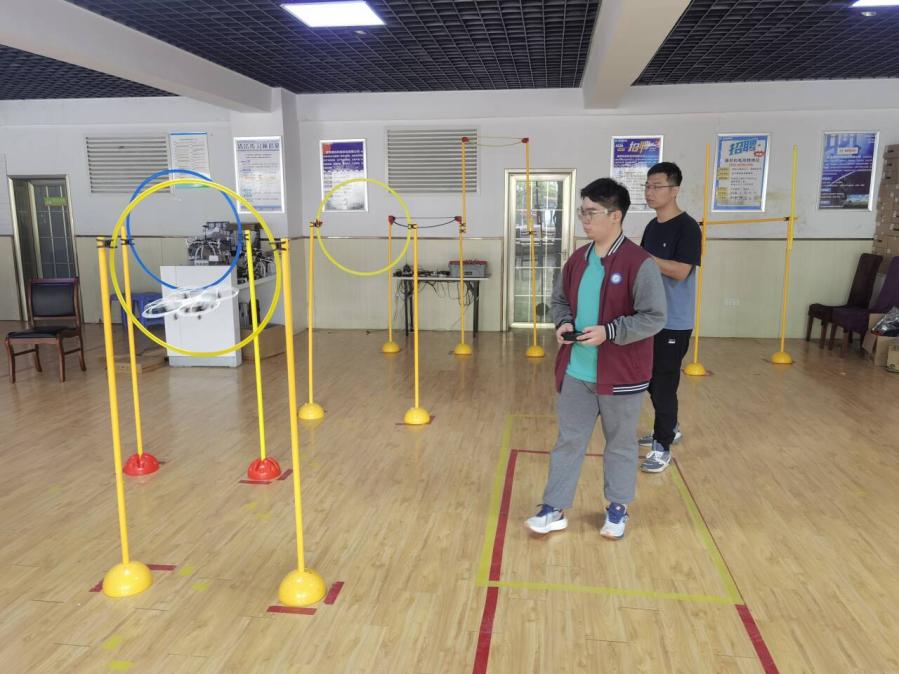 匠心筑梦 技创未来_html_ba852ec.jpg