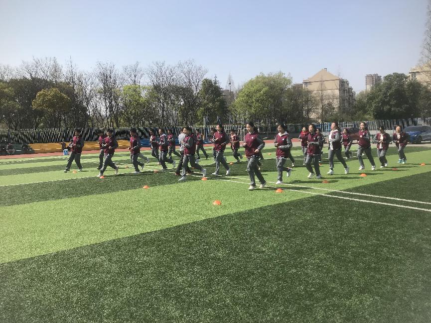 融合专业发展   提升体育核心素养(区公开课)_html_44b810e1.jpg