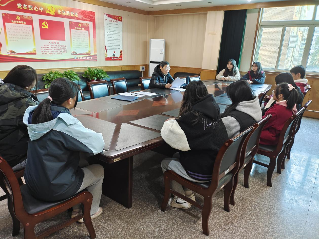 12月份区责任督学督导报导_html_m2eaa65a3.jpg