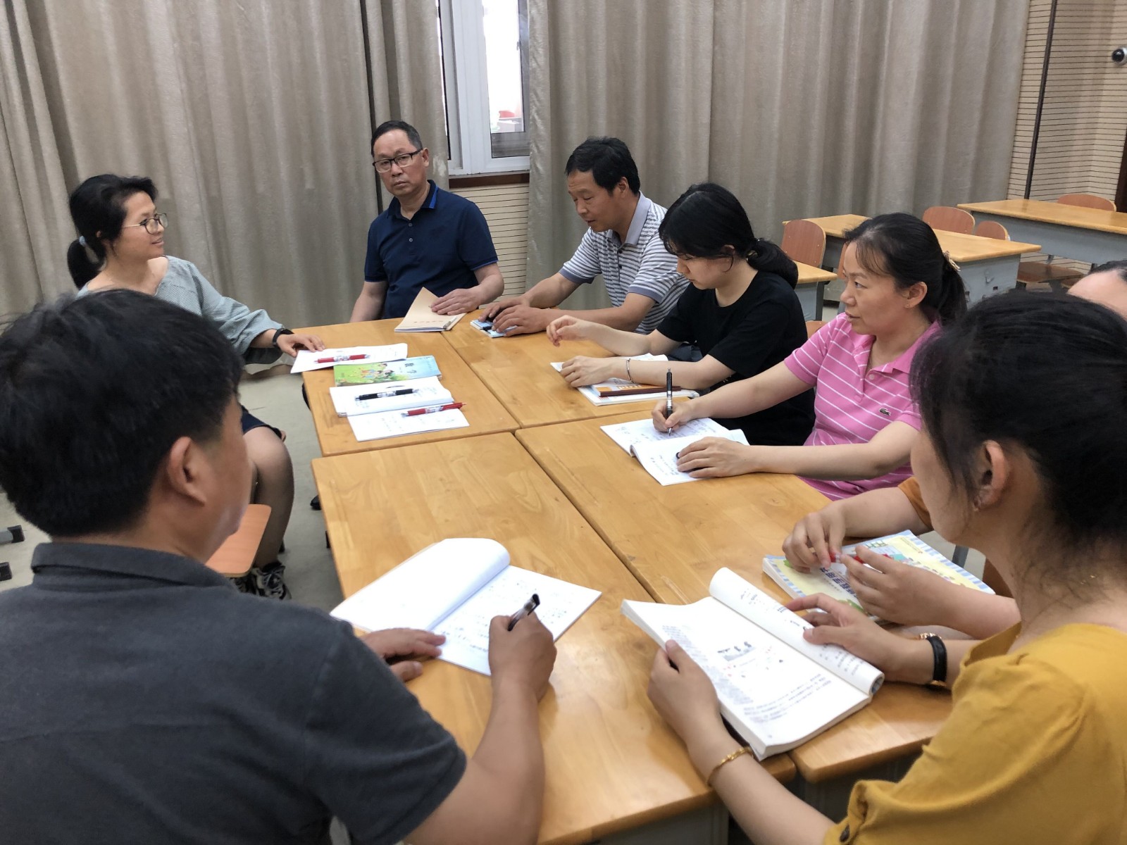 因生动而精彩，因扎实而优秀
