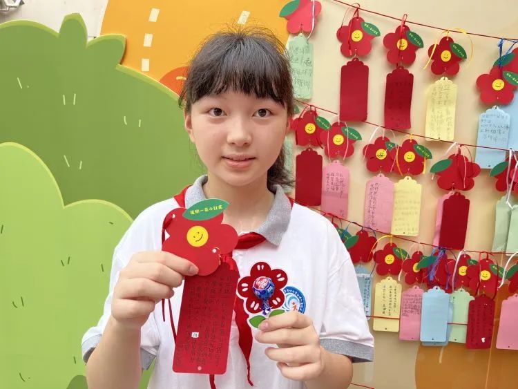 【灵美龙小&middot;江畔】讲文明爱劳动 筑新梦跃新程——龙潭中心小学江畔人家分校举行2023年秋季学期开学典礼暨入学仪式_html_m782d11ff.jpg