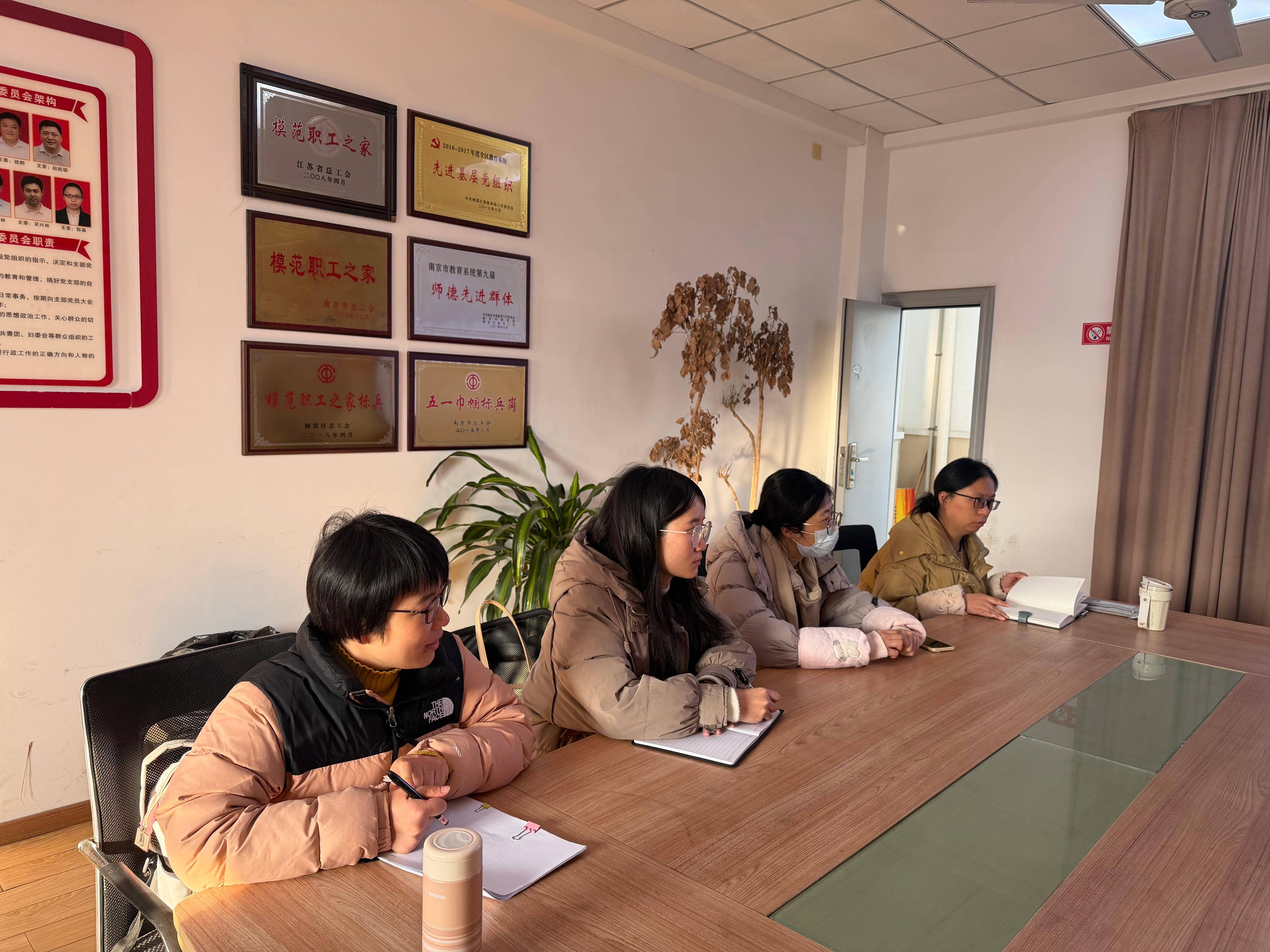 新建 DOCX 文档_html_m388e414c.jpg