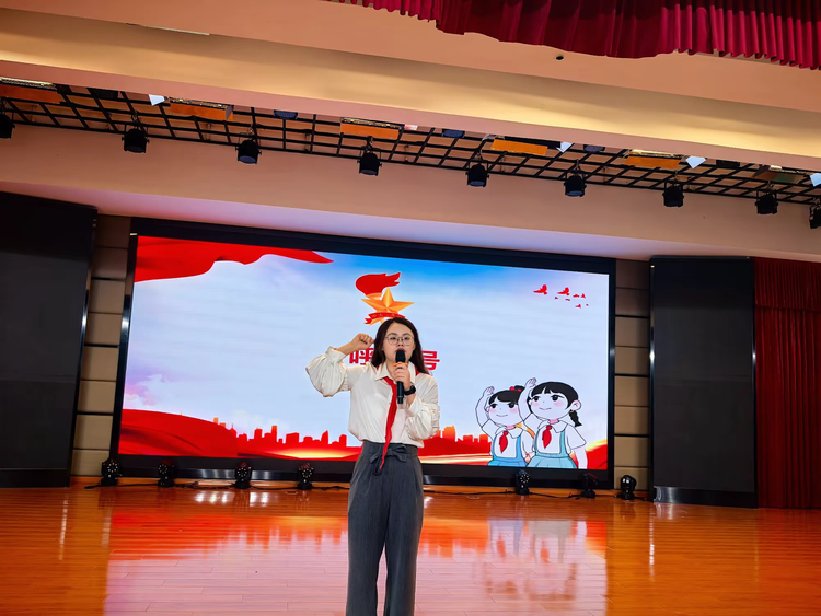 2025.5.30牢记党的教导 争做强国少年——龙潭中心小学举行一年级分批入队仪式_html_3ebac98a.png