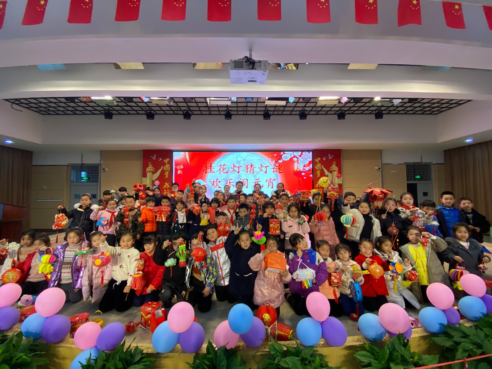 全家福.jpg