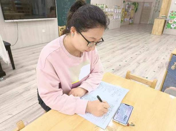 230401提升视像素养 蓄力专业成长—记栖霞幼儿园石埠湾园教科研大讲坛第三十五讲线上学习活动 艾慧_html_m3d400fd9.jpg