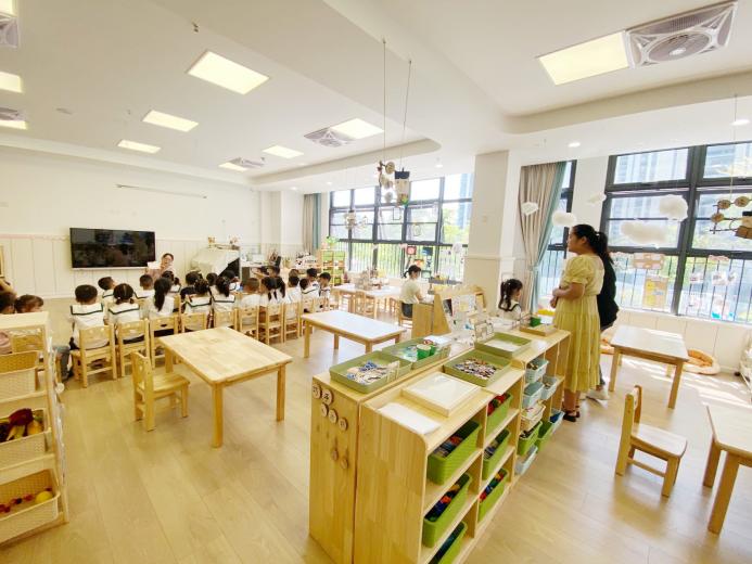 【枫香栖幼】巡查明要求 聚焦促提升  ——栖霞幼儿园翡翠天悦园九月教育教学巡查