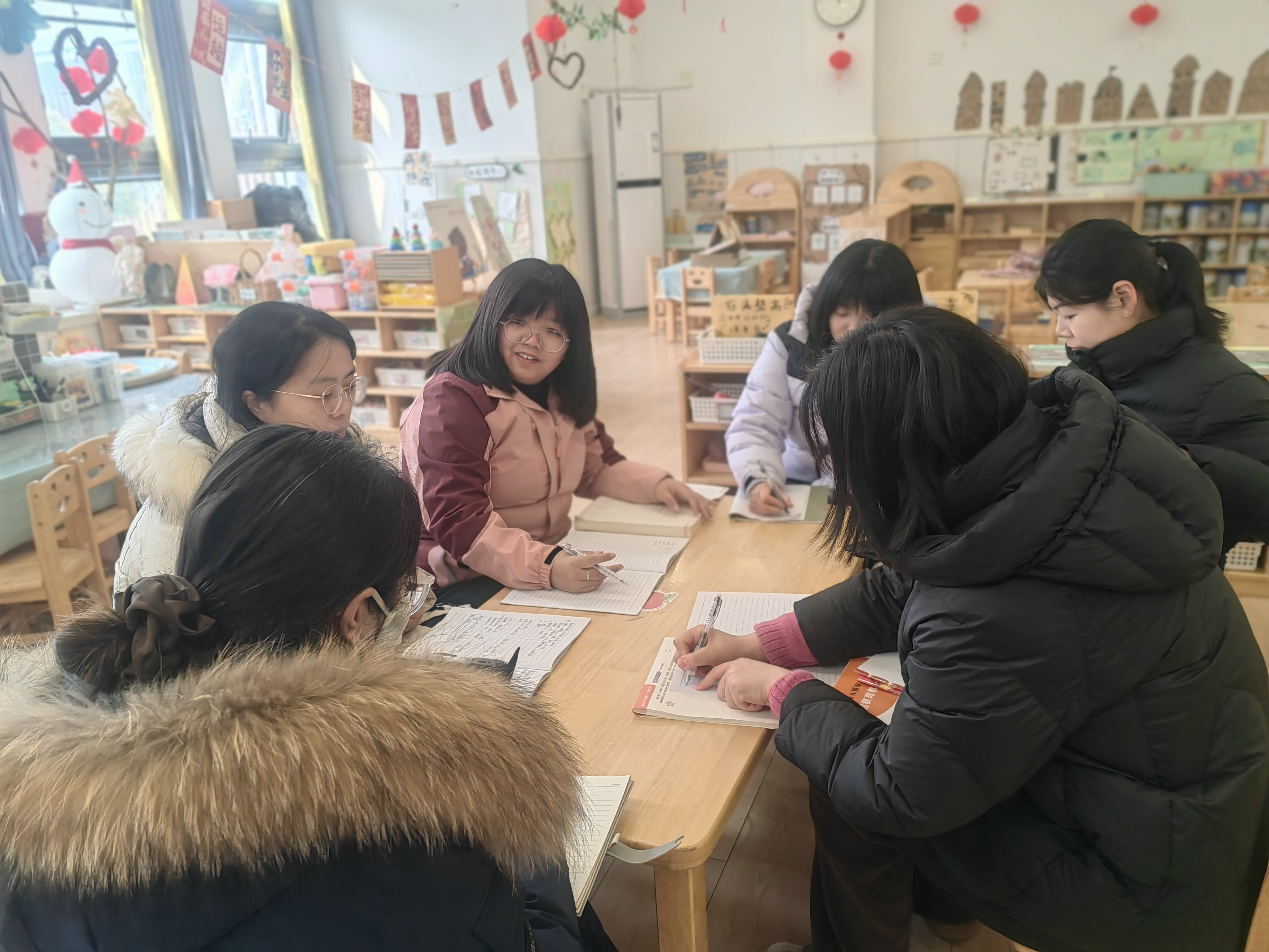 250212审议始于思 课程施于行——栖霞幼儿园翡翠天域园小班年级组审议活动_html_m32e15dc3.jpg
