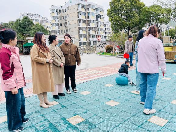 【枫香栖幼】携手共进 筑梦成长  ——栖霞幼儿园五福园、仙林实验幼儿园共建活动之家长学校活动（一）