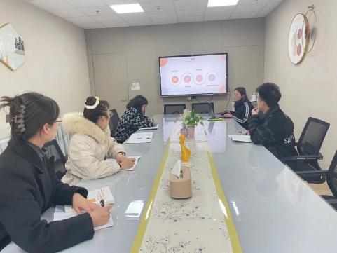 221110小社会 大教研——栖霞幼儿园翡翠天悦园社会领域教研组活动_html_m6715abe7.jpg