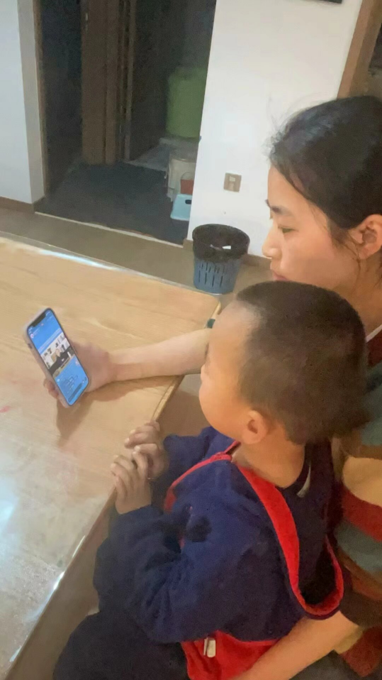 家校携手 共育希望_html_3c75edb0.png