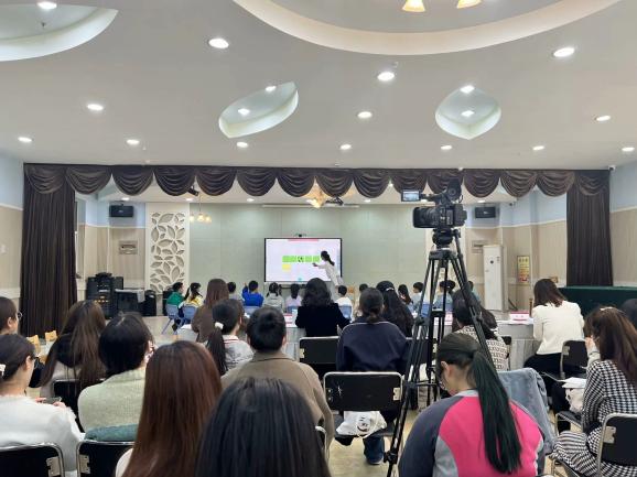 230426聚焦幼小衔接  潜心研学发展——栖幼翡翠天域园参加区社会教研组活动暨区域幼小衔接推进活动_html_4dd85a9a.jpg