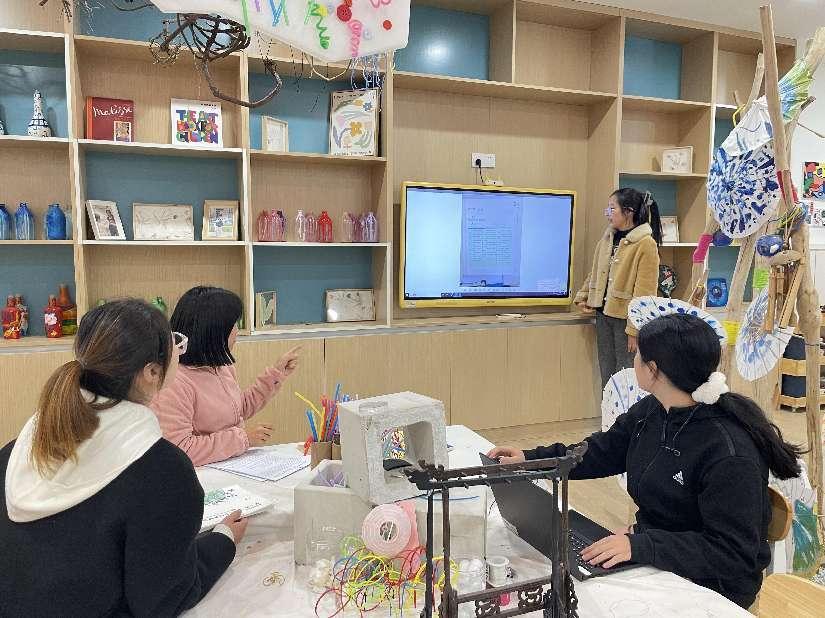 231215聚焦课程审议 共筑幼儿成长——栖霞幼儿园翡翠天悦园大班课程审议活动_html_527cee6b.jpg