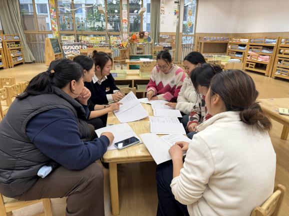 251031秋叶拾趣 探索自然—栖霞幼儿园云栖园小班年级组课程审议(三) 刘菁_html_m5f091e42.jpg