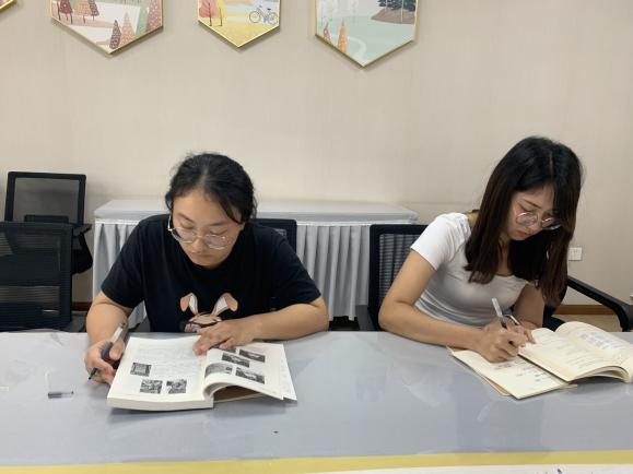 230920 审议活动促成长 共读学习同进步——记栖霞幼儿园翡翠天悦园课程中心组教研活动暨课题组活动（二）_html_m51a81877.jpg