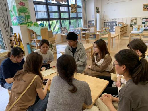 【枫香栖幼】以审促长 幼有所成  ————栖霞幼儿园翡翠天悦园中班年级组课程审议活动(四）