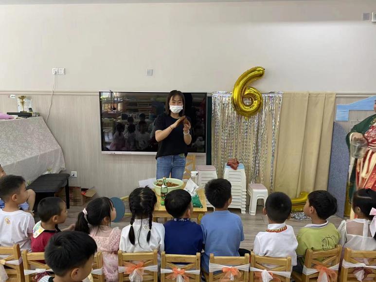 20220602浓情端午  家园相伴——记栖霞幼儿园石埠湾园中一班家长助教活动 万紫薇_html_m6480de3a.jpg