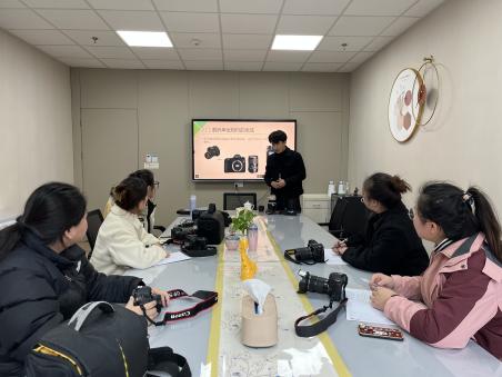 【枫香栖幼】聚焦摄影 定格精彩——栖霞幼儿园信息组培训活动