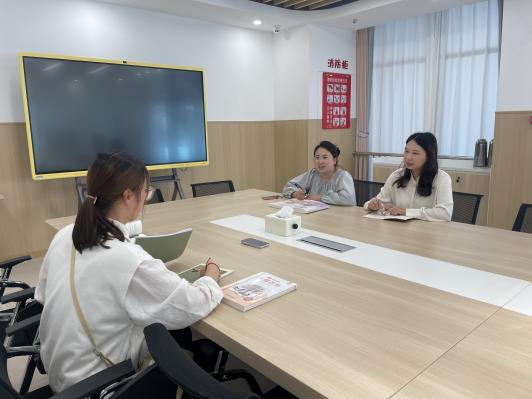 【枫香栖幼】教与研携手 学与思同行  ——栖霞幼儿园云栖园课程中心组活动（一）